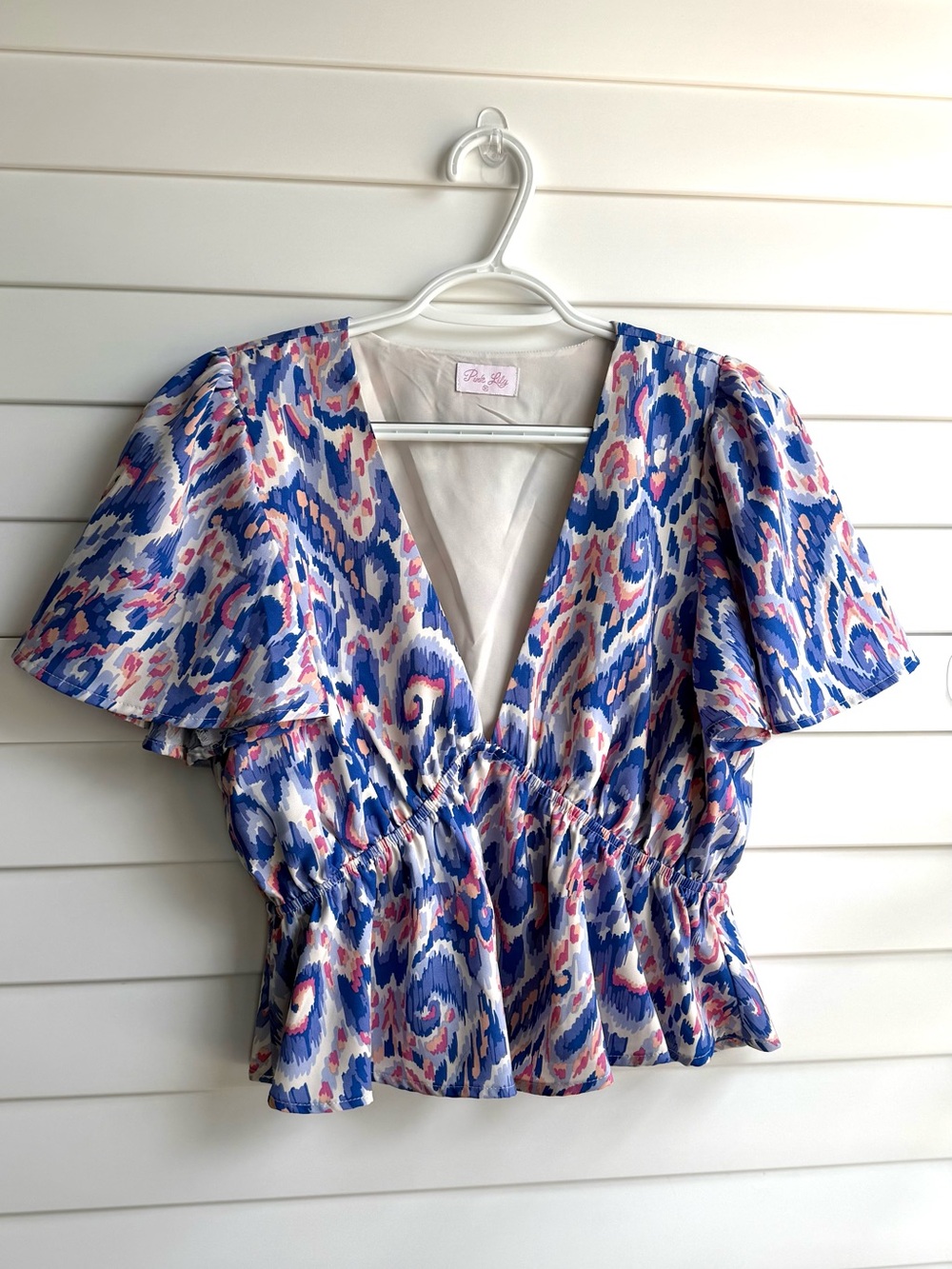 Pink Lily Blue Multicolor V-Neck Peplum Blouse | Size M